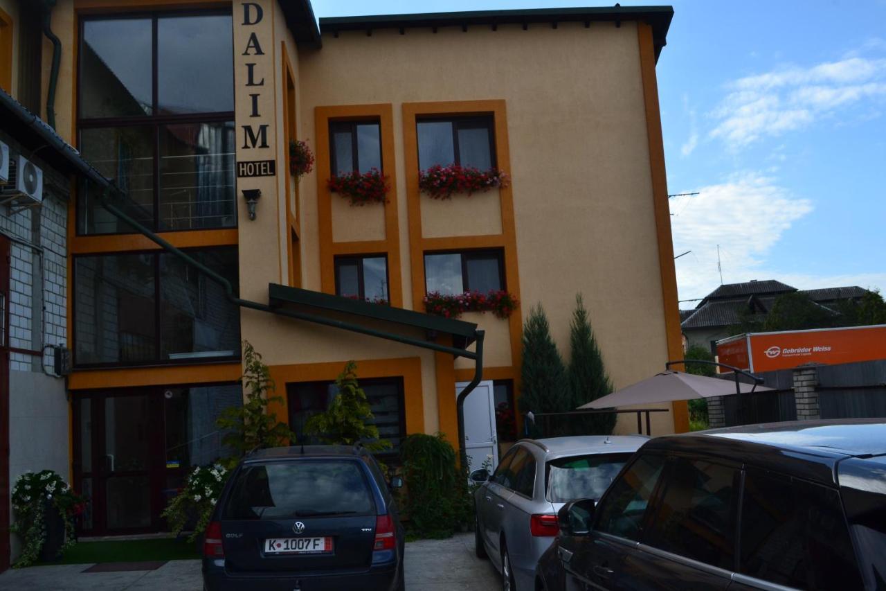 Dalim Hotel Duliby Екстериор снимка